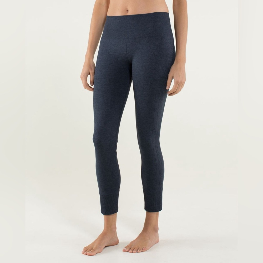 LULULEMON leggings Ebb Street Cuff Ribbed Crop Tights 4" Ribbed Cuff Hemline